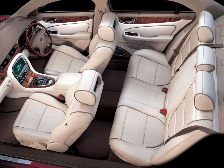  Jaguar XJ8 L 2005 года  (фото 5 из 63)